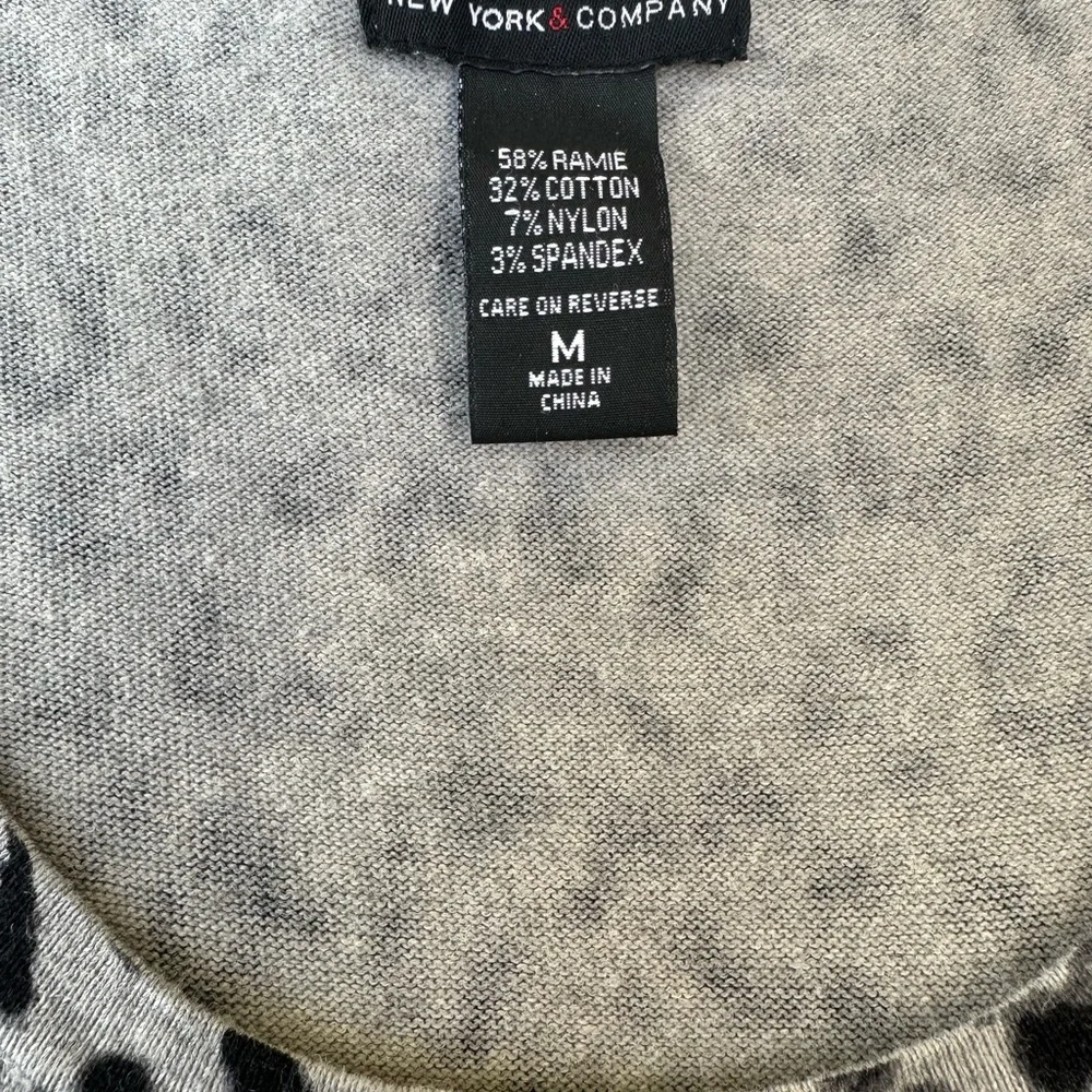New York & Company Cardigan & Tank Sweater Set; Black & Gray Leopard; Sz Medium - Picture 14 of 16